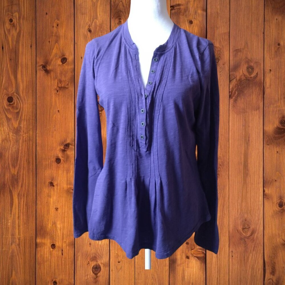 CONVERSE SIZE LARGE LONG SLEEVE PURPLE PULLOVER PARTIAL BUTTON FRONT TOP